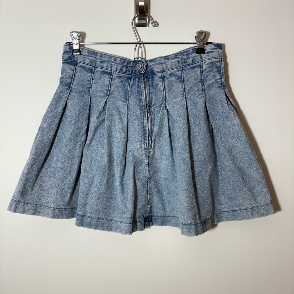 Almost famous denim pleated High Rise Mini skirt size M Blue